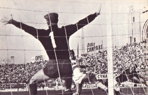 1964-_7-ottobre_-pascutti-realizza-vs-l_anderlecht